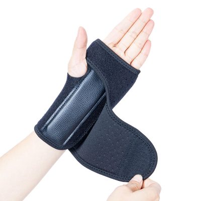 Rigid support for wrist injury with the Carpal Tunnel Brace